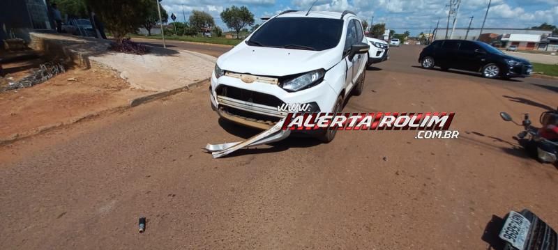 Colisão entre carro e moto deixou uma pessoa ferida nesta tarde em Rolim de Moura Colisão entre carro e moto deixou uma pessoa ferida nesta tarde em Rolim de Moura