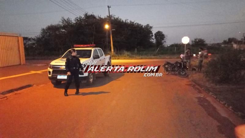 Colisão entre carro e moto foi registrada nesta tarde em Rolim de Moura Colisão entre carro e moto foi registrada nesta tarde em Rolim de Moura