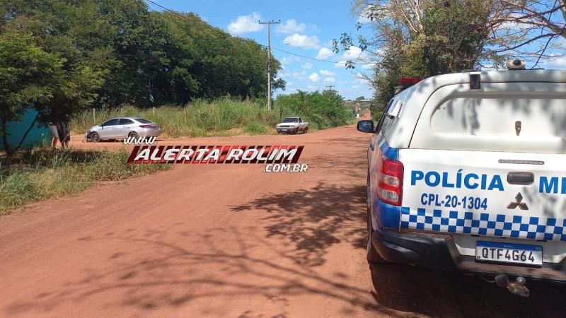 Colisão entre dois carros foi registrada no bairro Industrial em Rolim de Moura Colisão entre dois carros foi registrada no bairro Industrial em Rolim de Moura