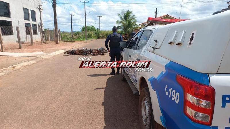 Colisão entre duas motos foi registrada no Jabotá II neste sábado em Rolim de Moura Colisão entre duas motos foi registrada no Jabotá II neste sábado em Rolim de Moura