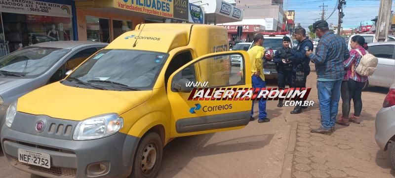 Colisão traseira foi registrada pela PM nesta segunda-feira em Rolim de Moura Colisão traseira foi registrada pela PM nesta segunda-feira em Rolim de Moura