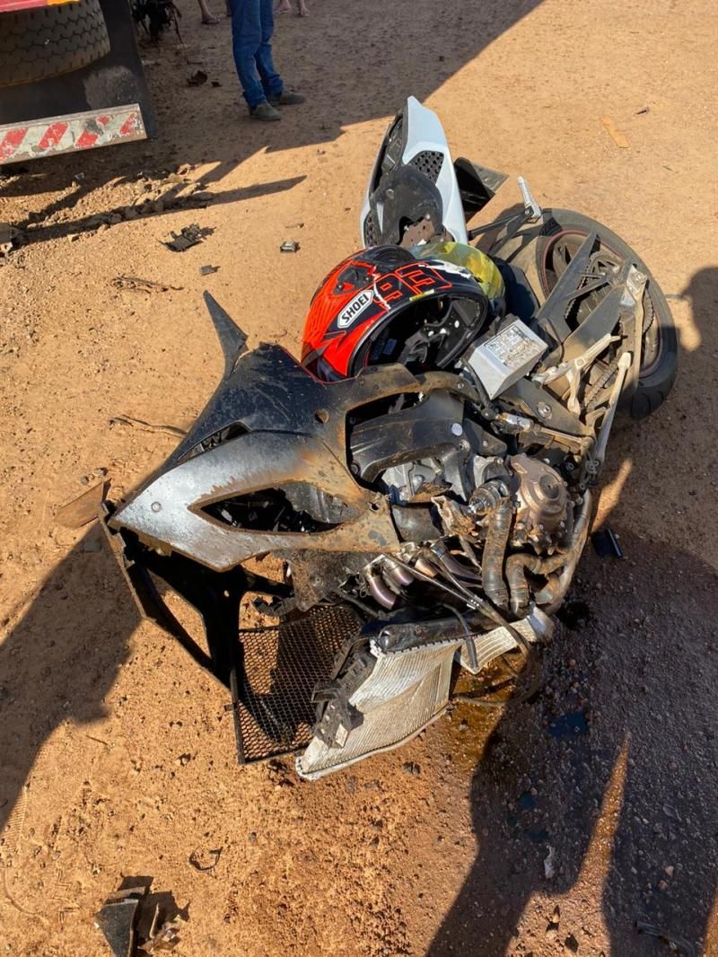 Empresário de Espigão do Oeste morre na hora após motocicleta atingir carreta na BR 364, a 60 km de Vilhena Empresário de Espigão do Oeste morre na hora após motocicleta atingir carreta na BR 364, a 60 km de Vilhena