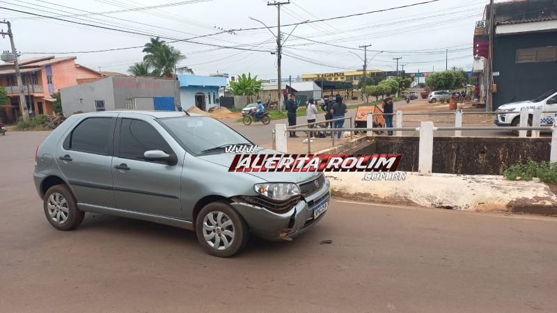 Entregador de pães foi atingido por carro nesta manhã em Rolim de Moura Entregador de pães foi atingido por carro nesta manhã em Rolim de Moura