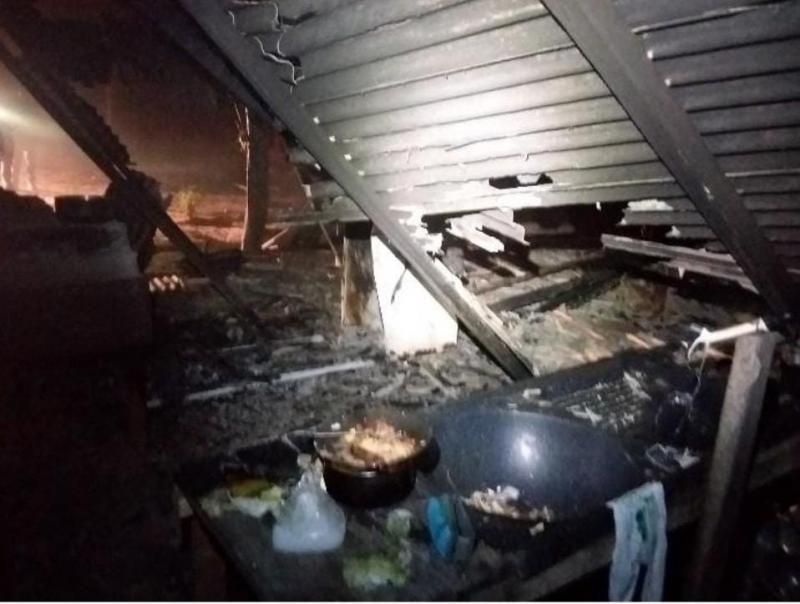 Grupo armado invade propriedade e ateia fogo em casa na área rural de Pimenta Bueno Grupo armado invade propriedade e ateia fogo em casa na área rural de Pimenta Bueno