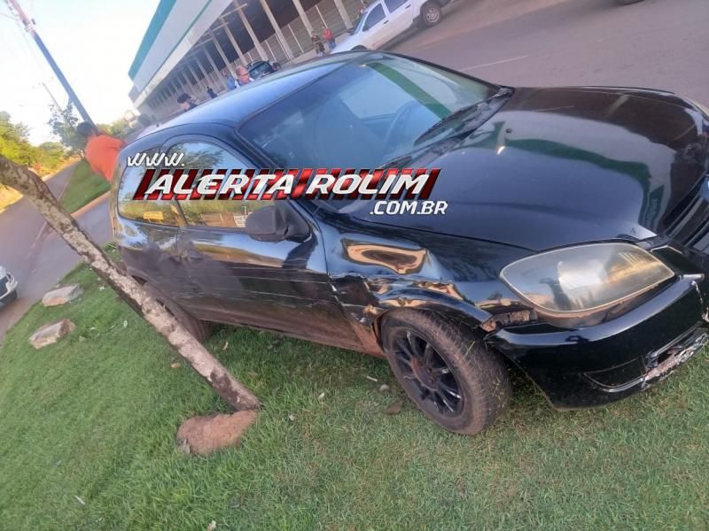 Mais um acidente de trânsito foi registrado neste sábado em Rolim de Moura Mais um acidente de trânsito foi registrado neste sábado em Rolim de Moura