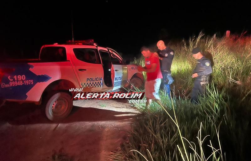 Morador de Alta Floresta tentou fugir de abordagem da PM e acabou preso com meio quilo de droga na área rural de Rolim de Moura Morador de Alta Floresta tentou fugir de abordagem da PM e acabou preso com meio quilo de droga na área rural de Rolim de Moura