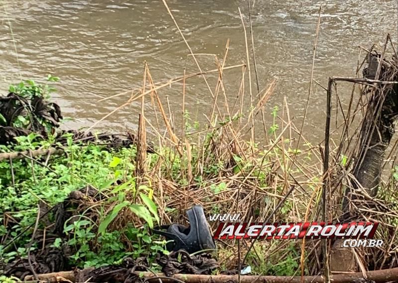 Encontrado caído à margem de rodovia, motociclista foi socorrido em estado grave nesta manhã em Rolim de Moura Encontrado caído à margem de rodovia, motociclista foi socorrido em estado grave nesta manhã em Rolim de Moura