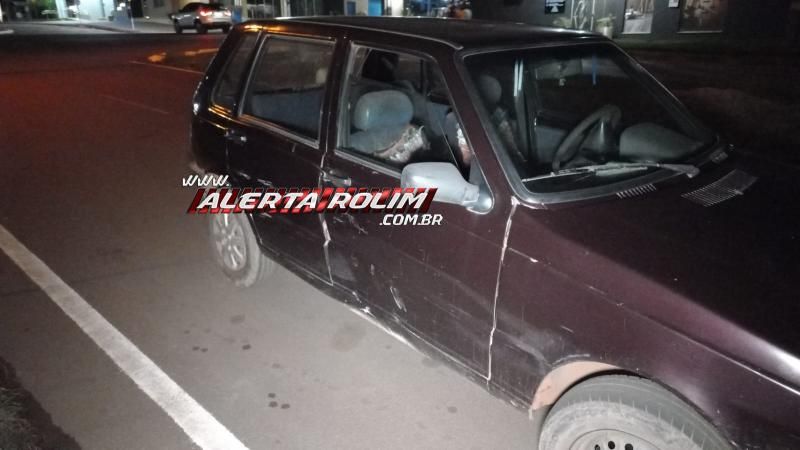 Mulher foi socorrida com suspeita de fratura no braço após colisão entre moto e carro em Rolim de Moura Mulher foi socorrida com suspeita de fratura no braço após colisão entre moto e carro em Rolim de Moura