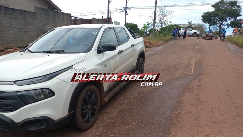 Segundo acidente do dia envolveu moto e veículo da SEMUSA de Rolim de Moura Segundo acidente do dia envolveu moto e veículo da SEMUSA de Rolim de Moura