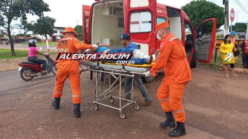 Segundo acidente do dia envolveu moto e veículo da SEMUSA de Rolim de Moura Segundo acidente do dia envolveu moto e veículo da SEMUSA de Rolim de Moura