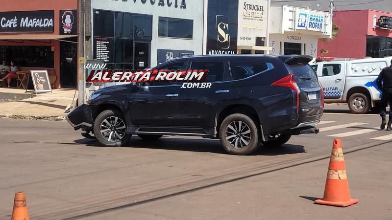 Terceiro acidente de trânsito do sábado deixou duas pessoas feridas em Rolim de Moura Terceiro acidente de trânsito do sábado deixou duas pessoas feridas em Rolim de Moura