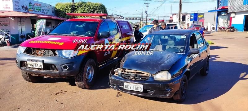 Viatura do Corpo de Bombeiros Militar foi atingida por carro nesta manhã de sábado em Rolim de Moura Viatura do Corpo de Bombeiros Militar foi atingida por carro nesta manhã de sábado em Rolim de Moura