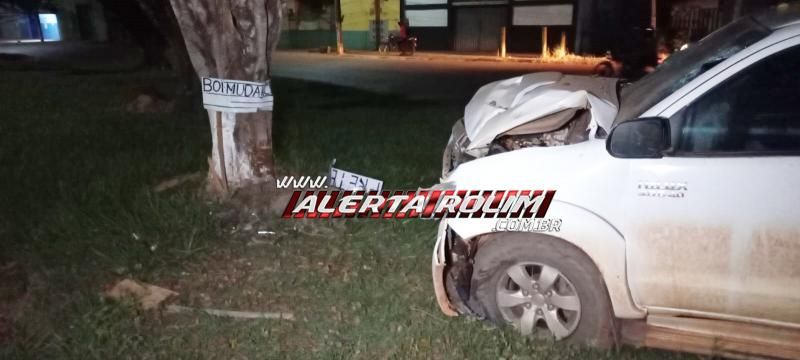 Empresário Ivo Gheller não resistiu e morreu neste domingo em Cacoal; ele foi vítima de acidente de trânsito em Rolim de Moura Empresário Ivo Gheller não resistiu e morreu neste domingo em Cacoal; ele foi vítima de acidente de trânsito em Rolim de Moura