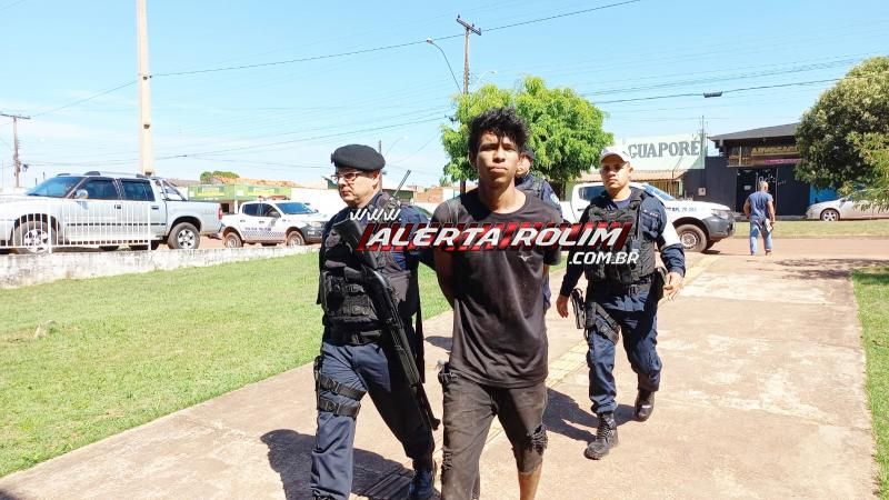 Ação rápida da PM evitou que criminoso cometesse furto em residência no bairro Cidade Alta em Rolim de Moura Ação rápida da PM evitou que criminoso cometesse furto em residência no bairro Cidade Alta em Rolim de Moura