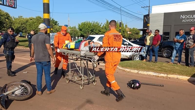 Mulher fraturou a perna no segundo acidente de trânsito registrado nesta manhã em Rolim de Moura - Veja o vídeo da colisão Mulher fraturou a perna no segundo acidente de trânsito registrado nesta manhã em Rolim de Moura - Veja o vídeo da colisão