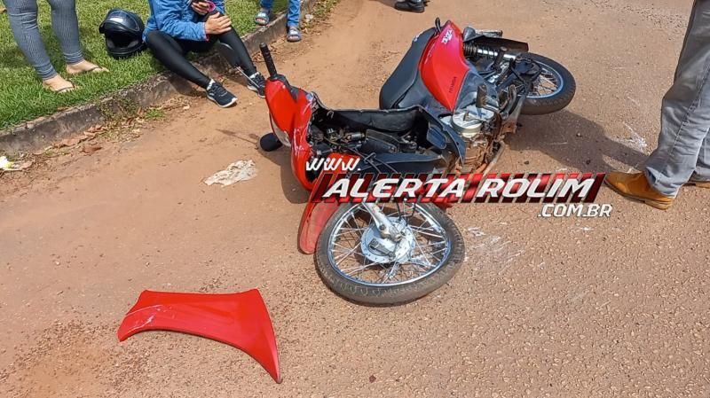 Acidente de trânsito envolvendo Biz e caminhão boiadeiro foi registrado em Rolim de Moura Acidente de trânsito envolvendo Biz e caminhão boiadeiro foi registrado em Rolim de Moura