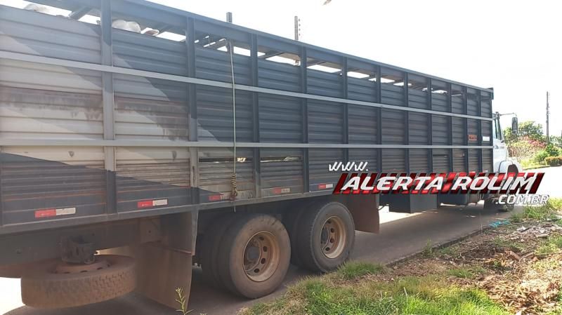 Acidente de trânsito envolvendo Biz e caminhão boiadeiro foi registrado em Rolim de Moura Acidente de trânsito envolvendo Biz e caminhão boiadeiro foi registrado em Rolim de Moura