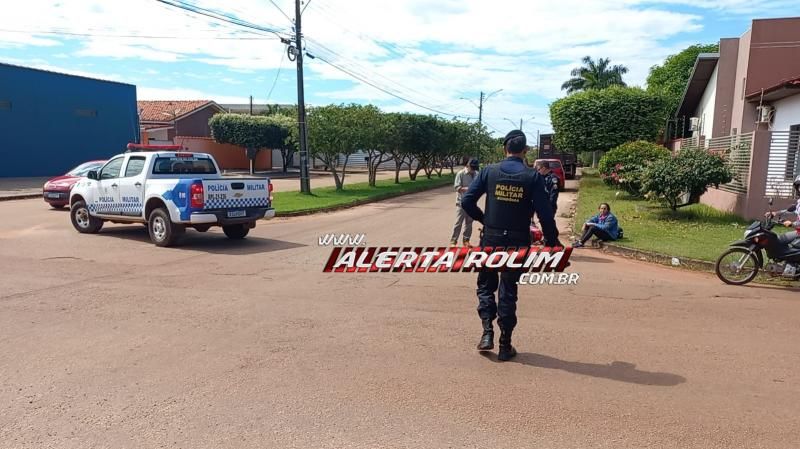 Acidente de trânsito envolvendo Biz e caminhão boiadeiro foi registrado em Rolim de Moura Acidente de trânsito envolvendo Biz e caminhão boiadeiro foi registrado em Rolim de Moura