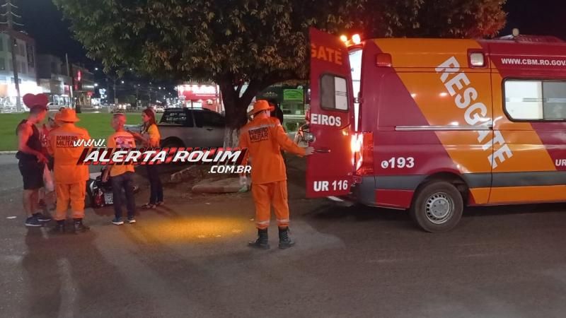 Acidente de trânsito envolvendo carro e moto foi registrado na noite de quarta-feira em Rolim de Moura Acidente de trânsito envolvendo carro e moto foi registrado na noite de quarta-feira em Rolim de Moura