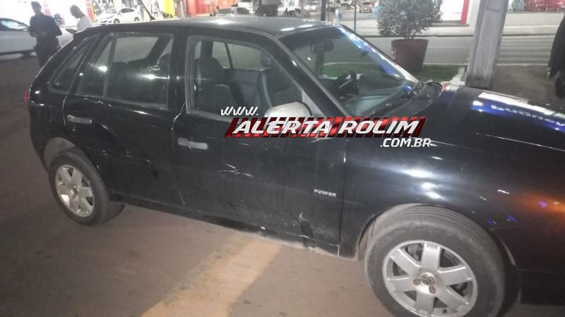 Colisão entre moto e carro deixou mulher ferida nesta noite em Rolim de Moura Colisão entre moto e carro deixou mulher ferida nesta noite em Rolim de Moura