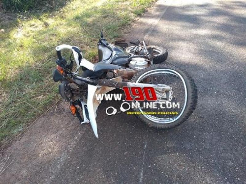 Colisão frontal na linha P 50 deixou motociclista ferido em Alta Floresta do Oeste Colisão frontal na linha P 50 deixou motociclista ferido em Alta Floresta do Oeste