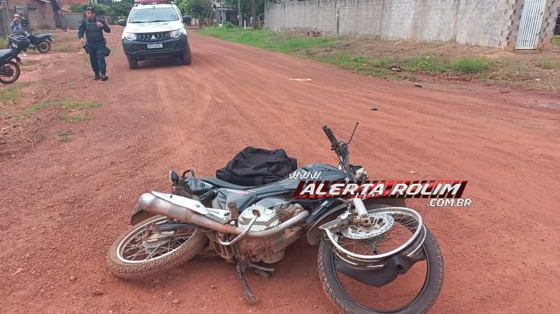Delivery foi socorrido pelos bombeiros após colisão com caminhão da Seagri no bairro Olímpico em Rolim de Moura Delivery foi socorrido pelos bombeiros após colisão com caminhão da Seagri no bairro Olímpico em Rolim de Moura