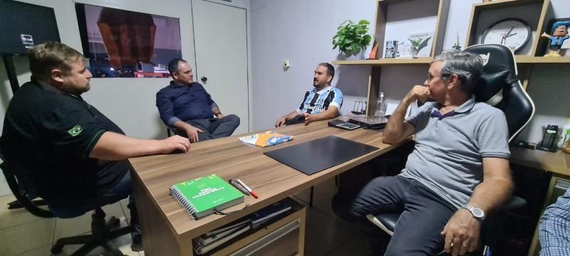 Diretoria do Rolim de Moura Esporte Clube se reúne com o vice-governador Sérgio Gonçalves Diretoria do Rolim de Moura Esporte Clube se reúne com o vice-governador Sérgio Gonçalves