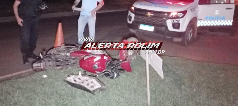 Colisão entre duas motos deixou dois feridos no bairro Cidade Alta em Rolim de Moura Colisão entre duas motos deixou dois feridos no bairro Cidade Alta em Rolim de Moura