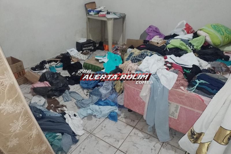 Mulher foi surpreendida e acabou presa em flagrante, enquanto praticava furto em residência em Rolim de Moura Mulher foi surpreendida e acabou presa em flagrante, enquanto praticava furto em residência em Rolim de Moura