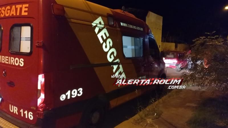No sexto acidente de trânsito deste sábado, motorista de carro bateu em caminhão estacionado no Cidade Alta em Rolim de Moura No sexto acidente de trânsito deste sábado, motorista de carro bateu em caminhão estacionado no Cidade Alta em Rolim de Moura