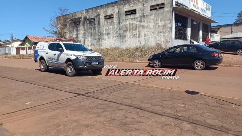 PM registrou colisão entre dois carros nesta manhã em Rolim de Moura PM registrou colisão entre dois carros nesta manhã em Rolim de Moura