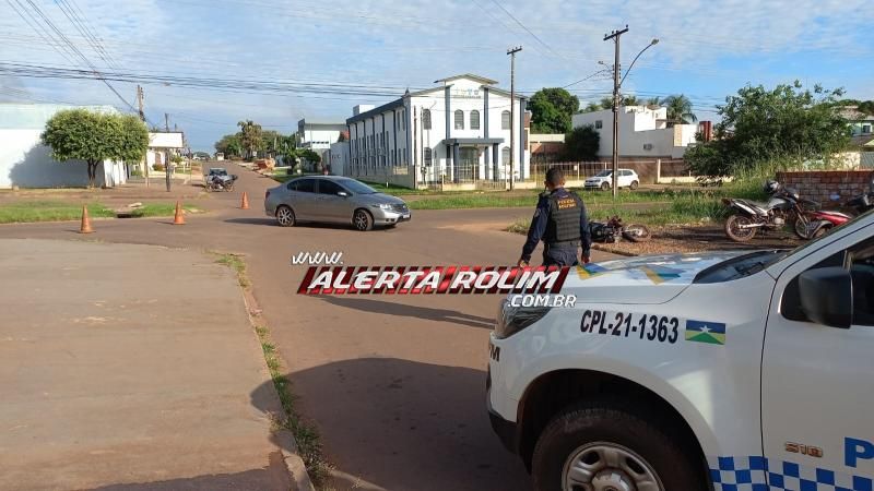 Primeiro acidente de trânsito do dia deixou mulher ferida no bairro Planalto em Rolim de Moura Primeiro acidente de trânsito do dia deixou mulher ferida no bairro Planalto em Rolim de Moura
