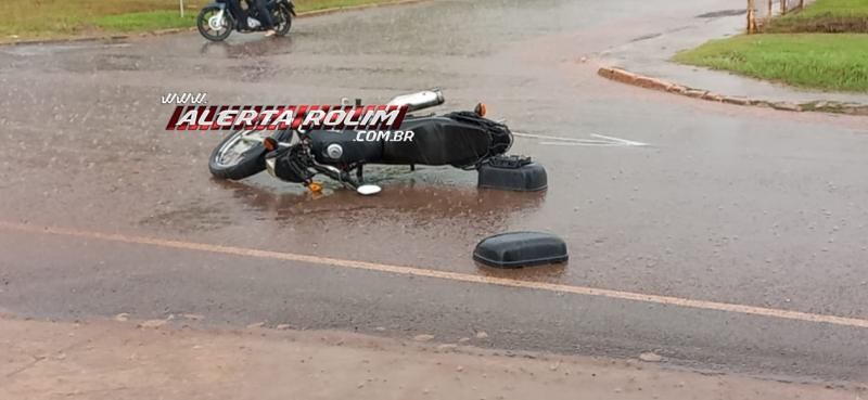 Quarto acidente de trânsito envolveu duas motos neste sábado em Rolim de Moura Quarto acidente de trânsito envolveu duas motos neste sábado em Rolim de Moura