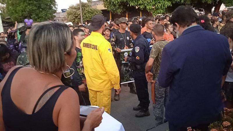 Vídeo - 105 alunos do programa social “Polícia Militar Mirim” de Alto Alegre e Presidente Médici participaram do curso de sobrevivência em selva Vídeo - 105 alunos do programa social “Polícia Militar Mirim” de Alto Alegre e Presidente Médici participaram do curso de sobrevivência em selva