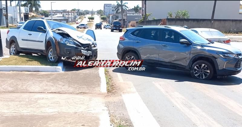 Colisão entre dois carros foi registrada nesta manhã em Rolim de Moura Colisão entre dois carros foi registrada nesta manhã em Rolim de Moura