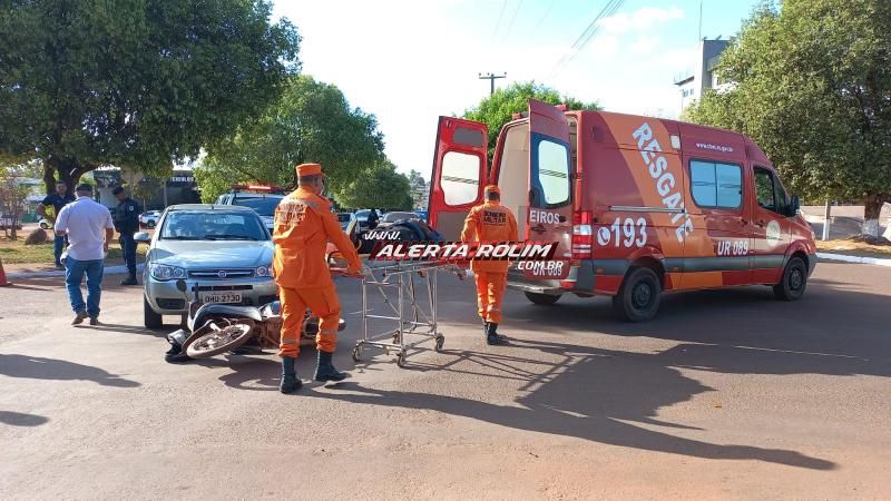 Acidente de trânsito deixou motociclista ferido nesta tarde em Rolim de Moura Acidente de trânsito deixou motociclista ferido nesta tarde em Rolim de Moura