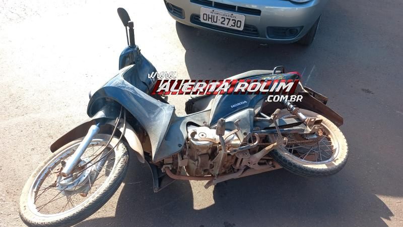 Acidente de trânsito deixou motociclista ferido nesta tarde em Rolim de Moura Acidente de trânsito deixou motociclista ferido nesta tarde em Rolim de Moura