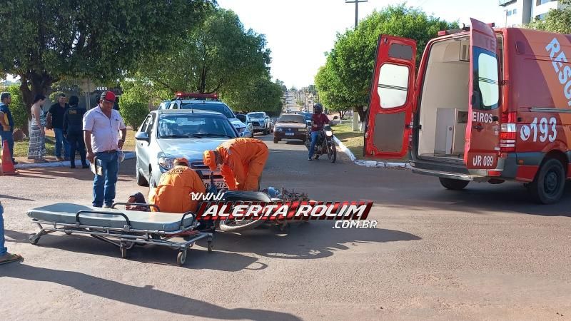 Acidente de trânsito deixou motociclista ferido nesta tarde em Rolim de Moura Acidente de trânsito deixou motociclista ferido nesta tarde em Rolim de Moura