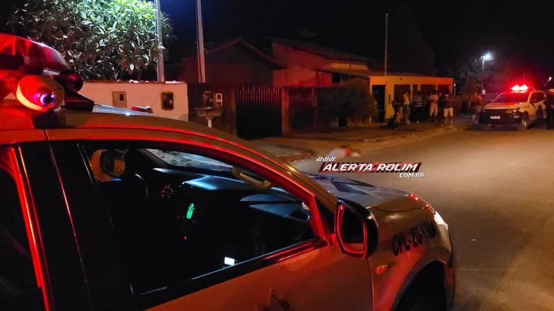 ATUALIZADA- Homem assassinado nesta noite é ex-presidiário que cumpriu pena por matar casal a facadas no bairro Cidade Alta em Rolim de Moura ATUALIZADA- Homem assassinado nesta noite é ex-presidiário que cumpriu pena por matar casal a facadas no bairro Cidade Alta em Rolim de Moura
