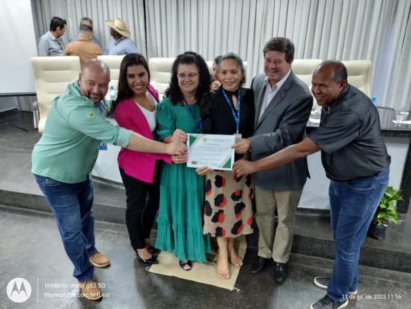 Câmara entrega moções de aplausos aos produtores participantes dos Concursos Concafé, Florada Premiada e Coffe of the Year 2022 durante sessão solene, em Rolim de Moura Câmara entrega moções de aplausos aos produtores participantes dos Concursos Concafé, Florada Premiada e Coffe of the Year 2022 durante sessão solene, em Rolim de Moura