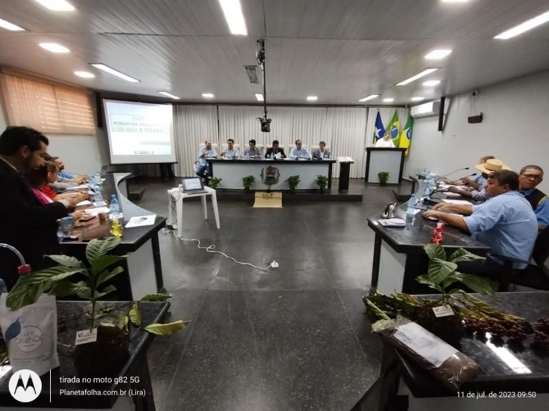 Câmara entrega moções de aplausos aos produtores participantes dos Concursos Concafé, Florada Premiada e Coffe of the Year 2022 durante sessão solene, em Rolim de Moura Câmara entrega moções de aplausos aos produtores participantes dos Concursos Concafé, Florada Premiada e Coffe of the Year 2022 durante sessão solene, em Rolim de Moura