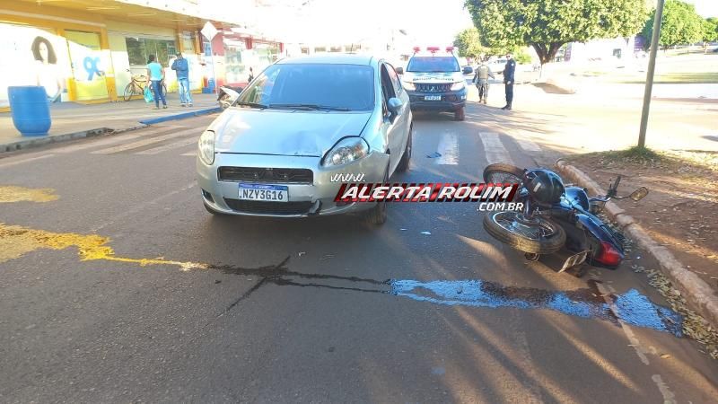Carro atingiu traseira de moto nesta manhã em Rolim de Moura Carro atingiu traseira de moto nesta manhã em Rolim de Moura
