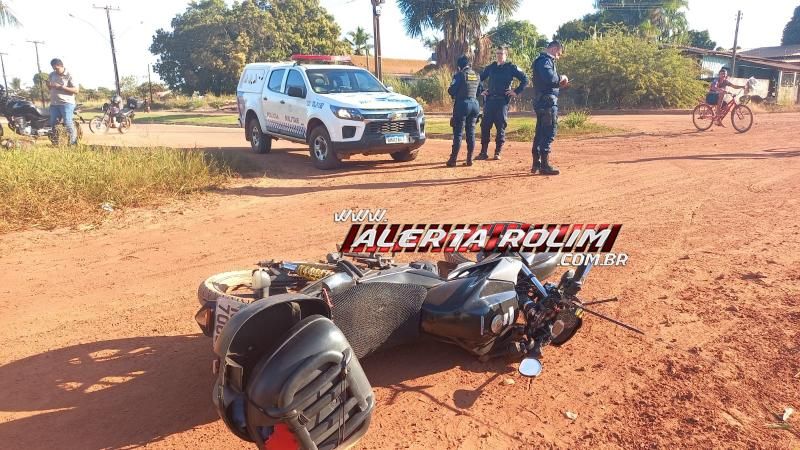 Colisão entre duas motos deixou um ferido nesta tarde em Rolim de Moura Colisão entre duas motos deixou um ferido nesta tarde em Rolim de Moura