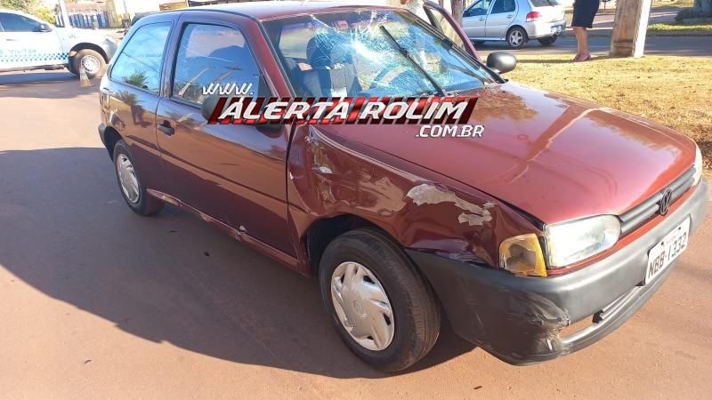 Condutora de moto sofreu fratura após ser atingida por carro nesta manhã em Rolim de Moura Condutora de moto sofreu fratura após ser atingida por carro nesta manhã em Rolim de Moura