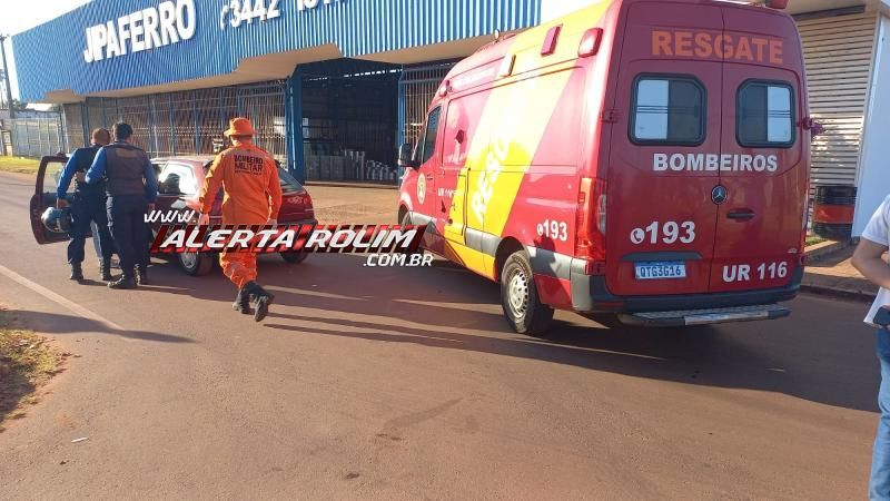 Condutora de moto sofreu fratura após ser atingida por carro nesta manhã em Rolim de Moura Condutora de moto sofreu fratura após ser atingida por carro nesta manhã em Rolim de Moura
