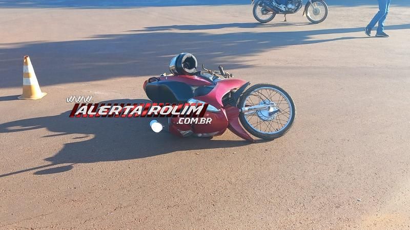Condutora de moto sofreu fratura após ser atingida por carro nesta manhã em Rolim de Moura Condutora de moto sofreu fratura após ser atingida por carro nesta manhã em Rolim de Moura