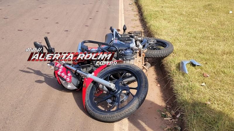 Condutores foram socorridos após colisão entre motos nesta manhã em Rolim de Moura Condutores foram socorridos após colisão entre motos nesta manhã em Rolim de Moura