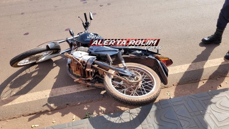 Condutores foram socorridos após colisão entre motos nesta manhã em Rolim de Moura Condutores foram socorridos após colisão entre motos nesta manhã em Rolim de Moura