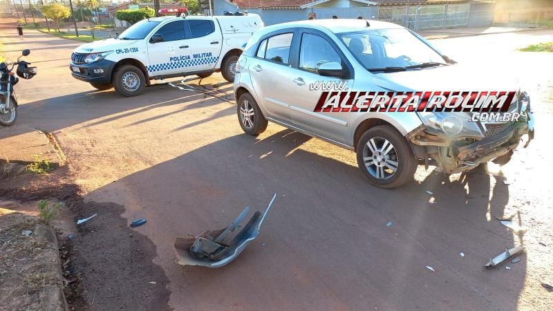 Motociclista foi socorrido após ser atingido por carro nesta manhã em Rolim de Moura Motociclista foi socorrido após ser atingido por carro nesta manhã em Rolim de Moura