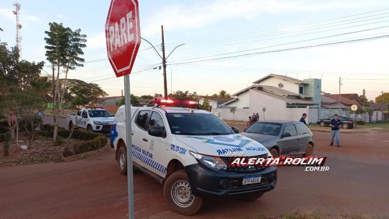 Motociclista sofreu grave ferimento na perna após colisão com carro nesta segunda-feira em Rolim de Moura Motociclista sofreu grave ferimento na perna após colisão com carro nesta segunda-feira em Rolim de Moura